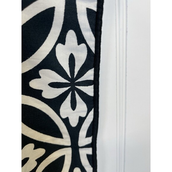 2 Noble Excellence Euro Sham Black & White Geometric. Reversible  26”x26” Square - Picture 6 of 10